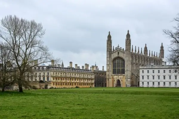 Serviciul veterinar pentru animalele de fermă al Universității din Cambridge se va închide luna viitoare